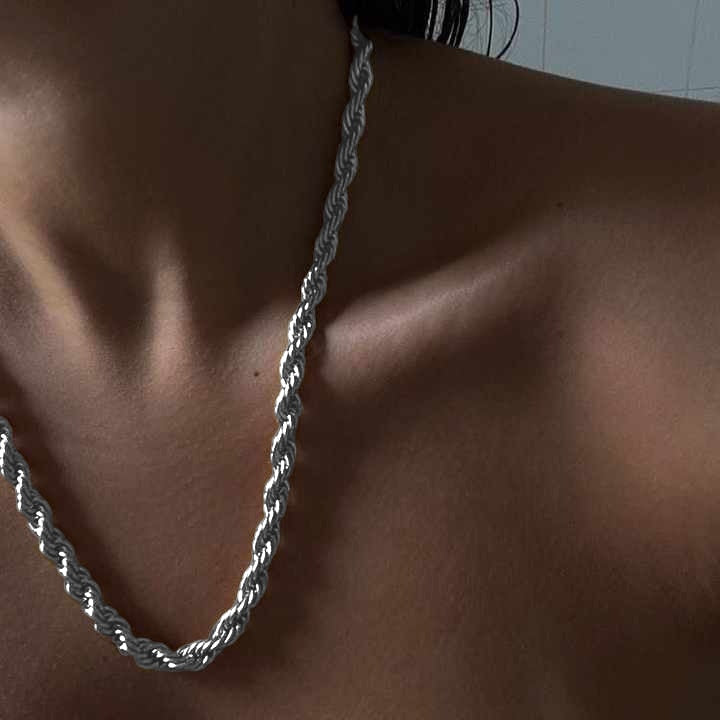 LA CORDE CHAIN NECKLACE